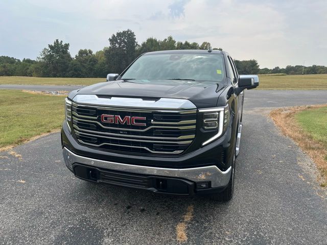 2026 GMC Sierra 1500 SLT - Main Image