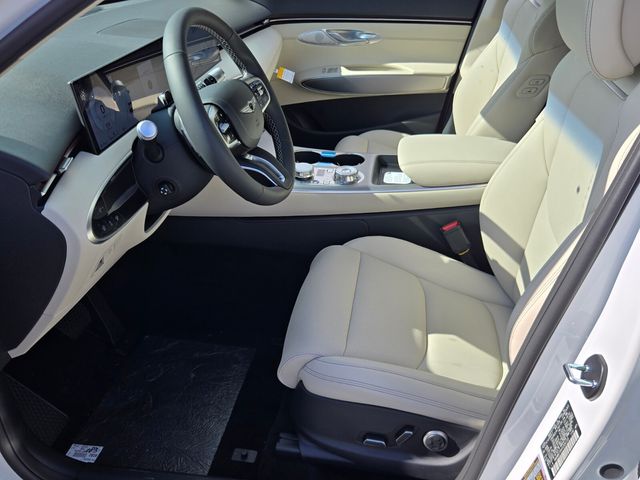2027 Genesis Gv70