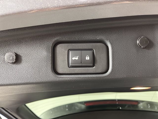 2025 Gun Metallic/Super Black Nissan Pathfinder Platinum FWD SUV