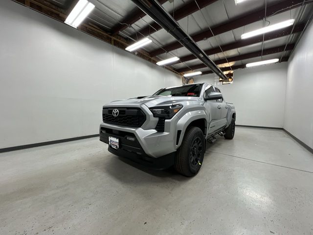 2025 Toyota Tacoma TRD Sport Double Cab photo 4