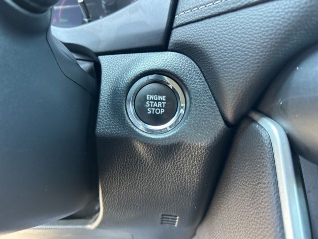 2023 Toyota RAV4 XLE - Photo 29