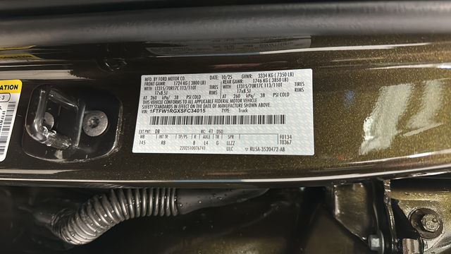 Used 2025 Green Ford Raptor image 39