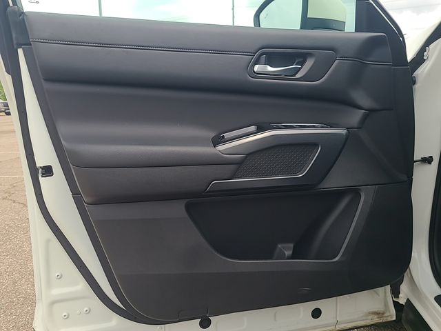 Used 2024 Nissan Pathfinder SUV