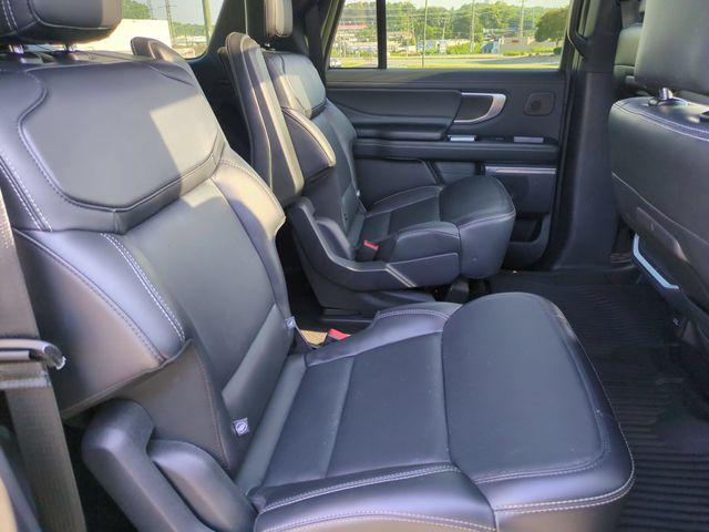 Used 2025 Black Ford Platinum image 34