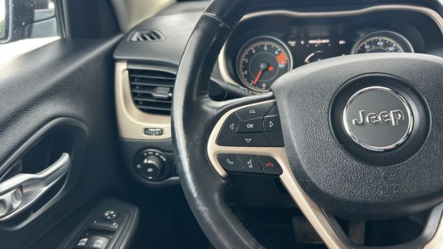 Used 2016 Jeep Cherokee SUV