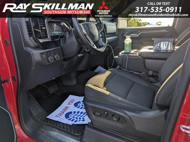 Used 2025 Red Chevrolet LT image 19