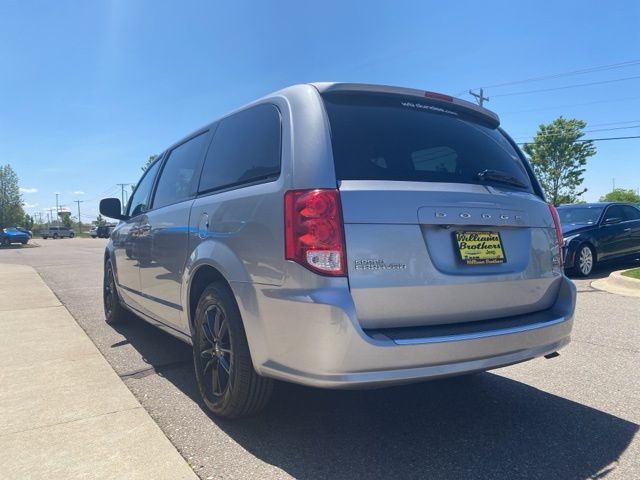 2019 Dodge Grand Caravan GT - Billet Clearcoat exterior view 8