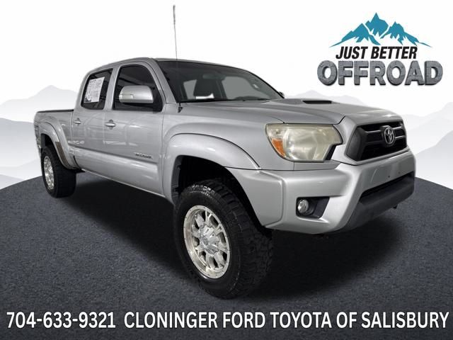 Silver Streak Metallic 2013 Toyota Tacoma Pickup Truck Four-Wheel Drive 5-Speed Automatic Overdrive