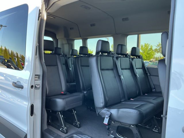 New 2026 Oxford White Ford XL image 8