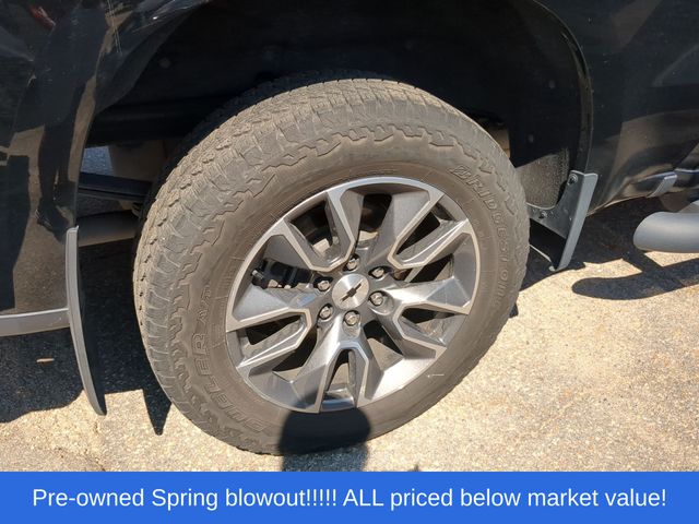 Used 2019 Black Chevrolet RST image 14