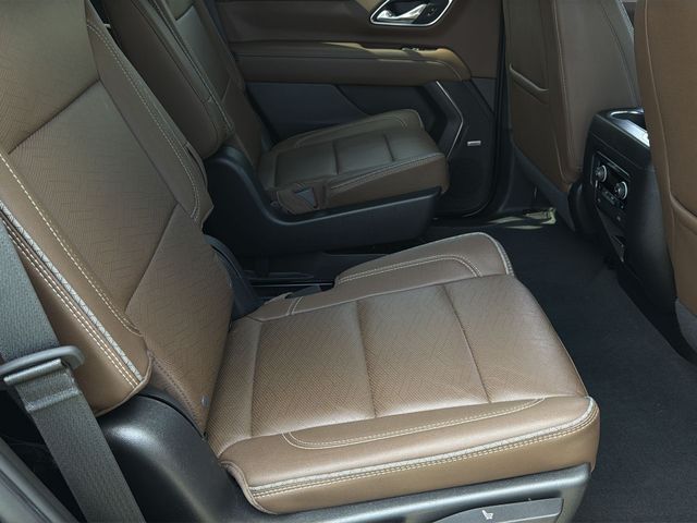 Used 2023 Black Chevrolet High Country image 37