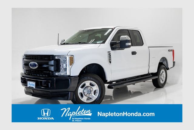 Oxford White 2019 Ford F-250 Super Duty Pickup Truck Four-Wheel Drive 6-Speed Automatic