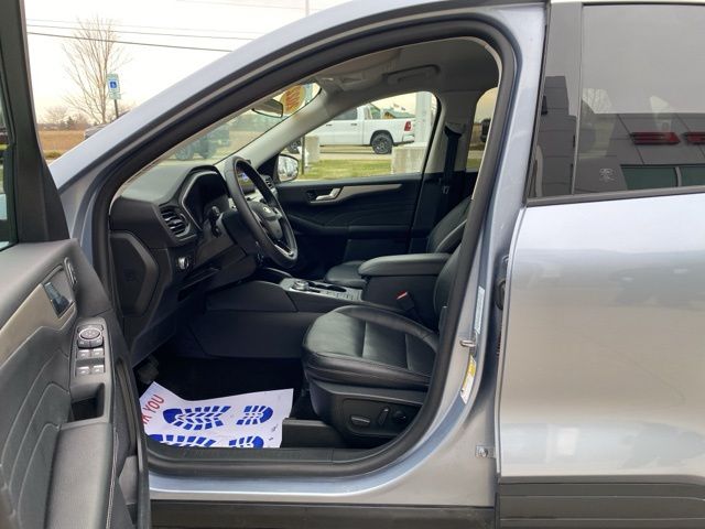 2022 Ford Escape SEL - Iced Blue Silver Metallic exterior view 11