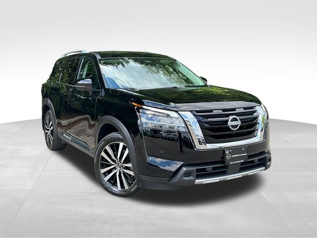Super Black 2024 Nissan Pathfinder Platinum 4WD SUV / Crossover All-Wheel Drive 9-Speed Automatic