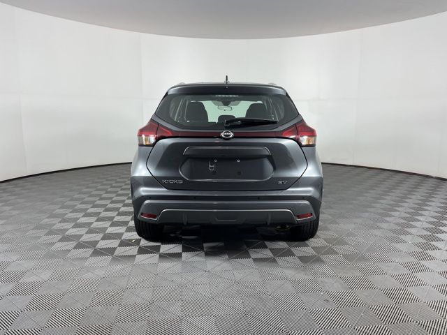 2023 Gun Metallic Nissan Kicks SV FWD SUV