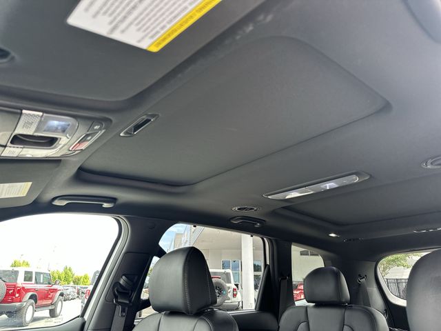 Used 2024 White Kia SX X-Line image 23