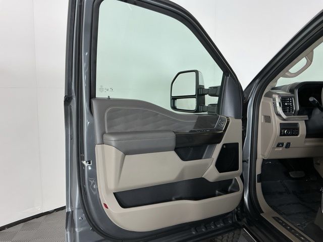 New 2026 Carbonized Gray Metallic Ford Platinum image 15