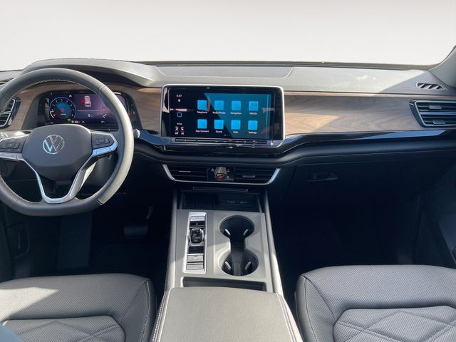 New 2026 Black Volkswagen 2.0T SE image 10