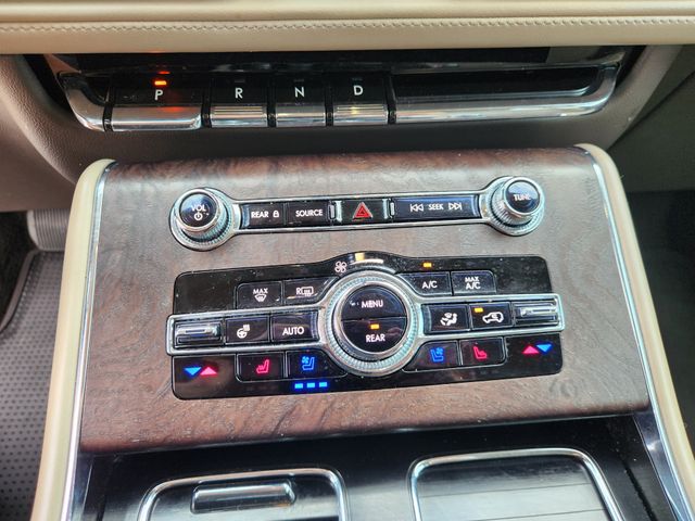 2021 Lincoln Aviator Reserve White at Bayshore Chrysler Jeep Dodge Ram