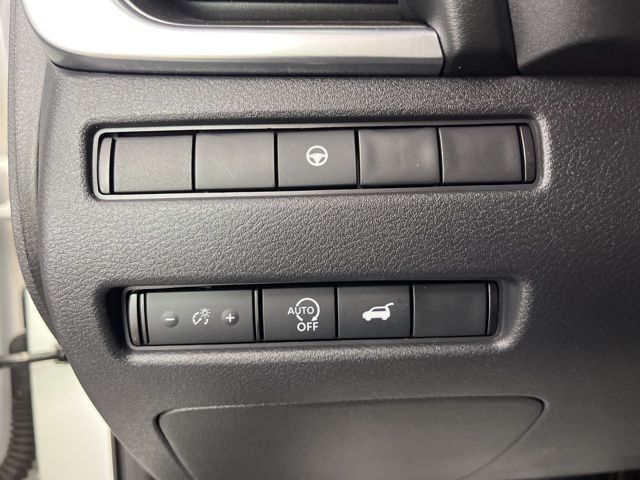 2023 Pearl White Tricoat Nissan Rogue SV FWD SUV