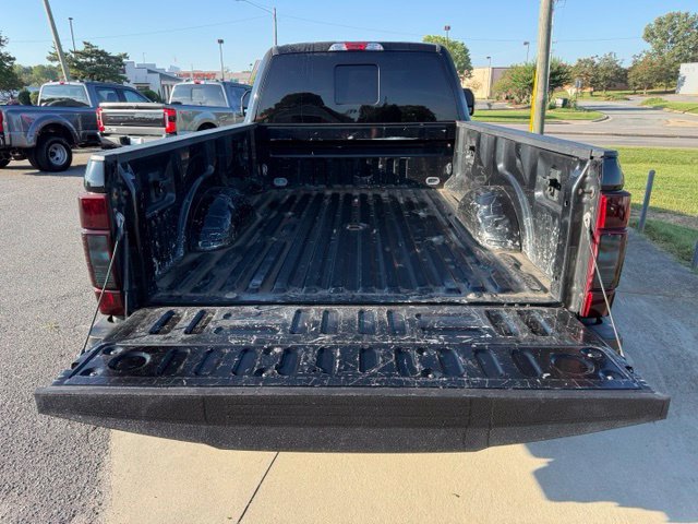 Used 2017 Black Ford Lariat image 10