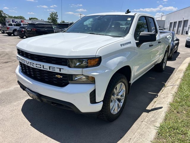 Summit White 2022 Chevrolet Silverado 1500 Custom Double Cab 4WD Pickup Truck Four-Wheel Drive 8-Speed Automatic