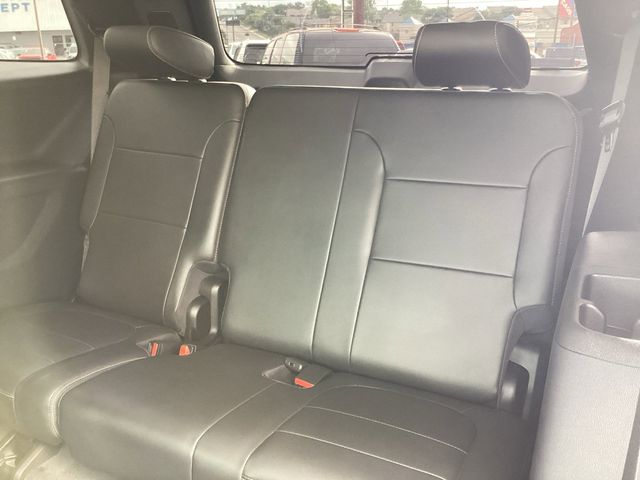 Used Car 2020 Chevrolet Traverse  Premier For Sale Under $30,000 In San Antonio, Texas