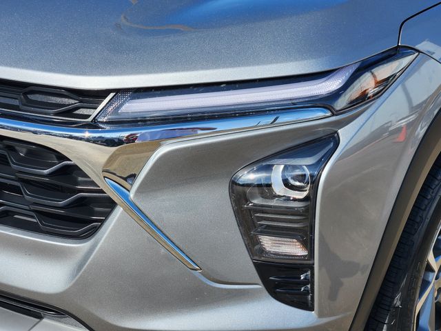 2025 Chevrolet Trax LT Gray at Toyota of Victoria
