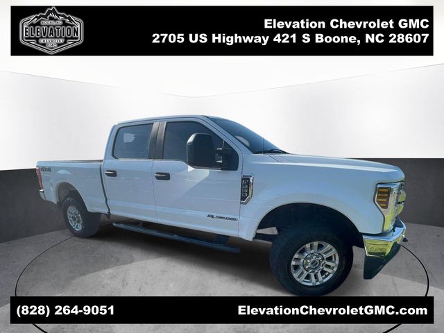 Oxford White 2019 Ford F-250 Super Duty Pickup Truck Four-Wheel Drive 6-Speed Automatic