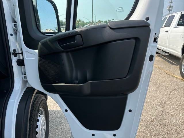 2024 Ram ProMaster 1500 Low Roof 11