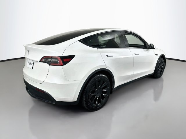 Thumbnail: 2023 Tesla Model Y - 5