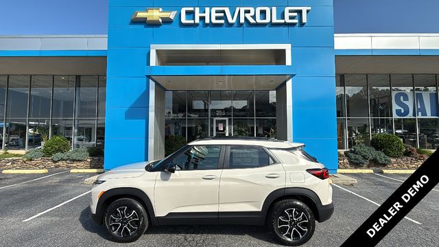 new 2026 Chevrolet TrailBlazer car, priced at $34,280