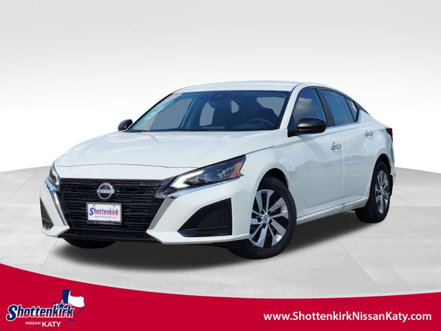 2025 Nissan Altima S's photo