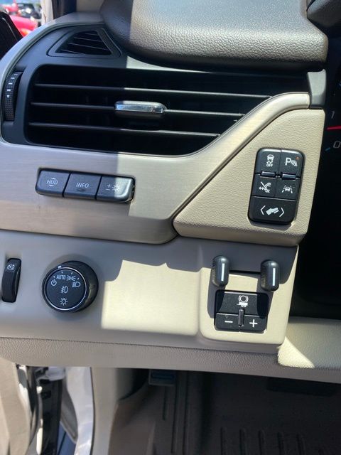 Used Car 2019 Gmc Yukon  Denali For Sale Under $35,000 In San Antonio, Texas