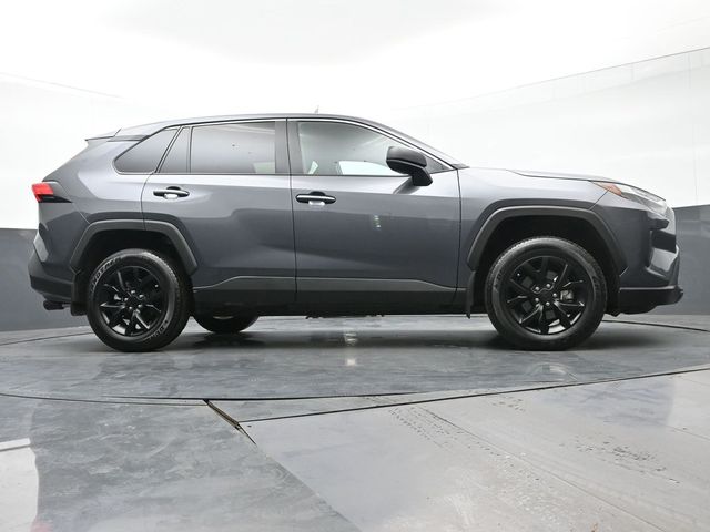 2024 Toyota RAV4 LE 37