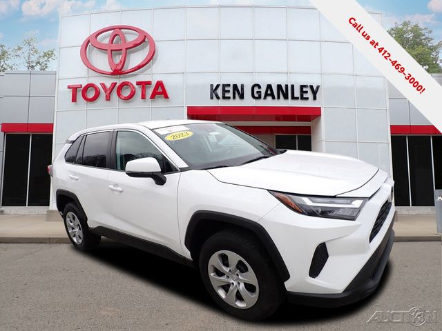 2023 Toyota RAV4 LE FWD
