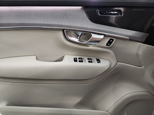 2026 Volvo XC90 Ultra - Photo 24