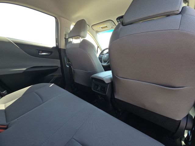 2022 Toyota Venza:C02564