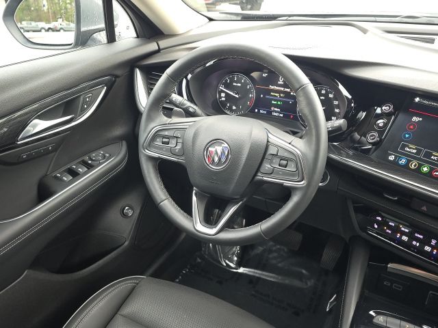 2023 Buick Envision Essence:C02556