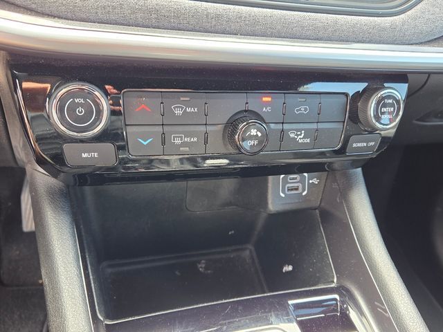 Certified Used 2023 Red Jeep Latitude image 21