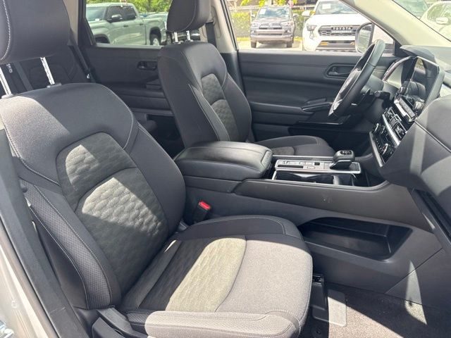 Used 2024 Nissan Pathfinder SUV