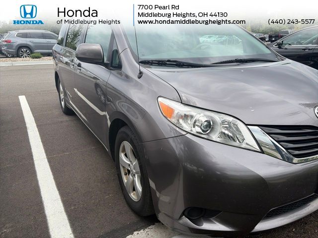 2014 Toyota Sienna LE