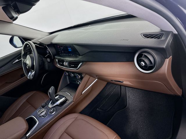 Thumbnail: 2020 Alfa Romeo Stelvio - 28