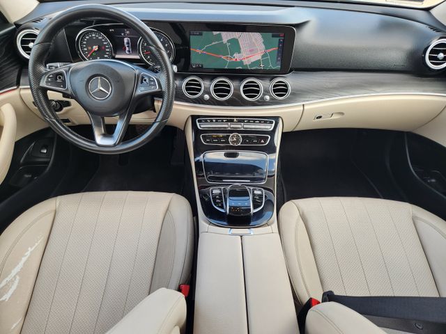 2017 Iridium Silver Metallic Mercedes-Benz E-Class E 300 RWD Sedan