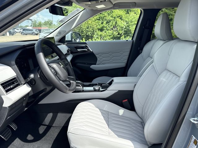 New 2025 Gray Mitsubishi SEL image 12