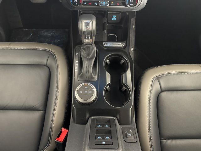 2025 Oxford White Ford Bronco Outer Banks 4X4 SUV