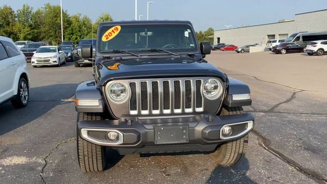 2019 Jeep Wrangler Unlimited Sahara 3