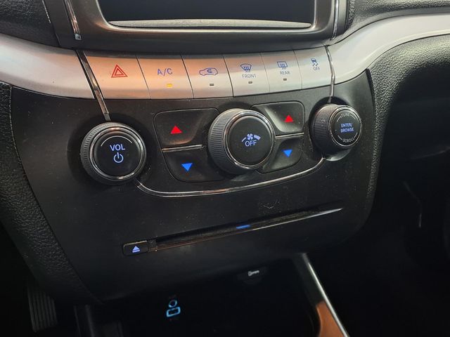 2019 Dodge Journey SE Silver at North Houston Mitsubishi