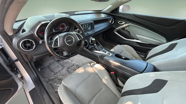 Used 2018 Silver Chevrolet 1LT image 16