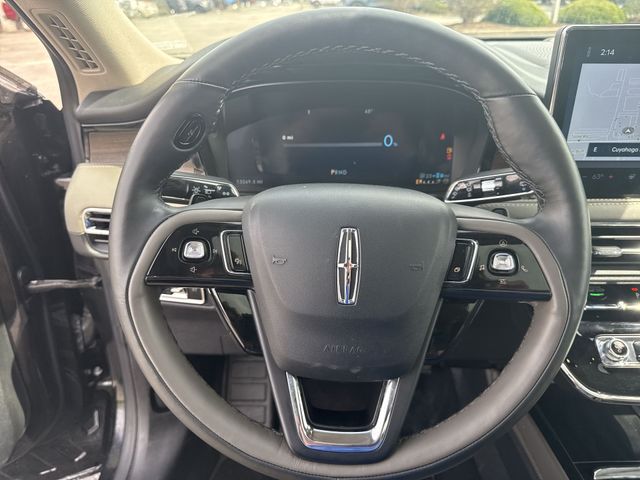 Certified Used 2025  Lincoln Grand Touring image 13